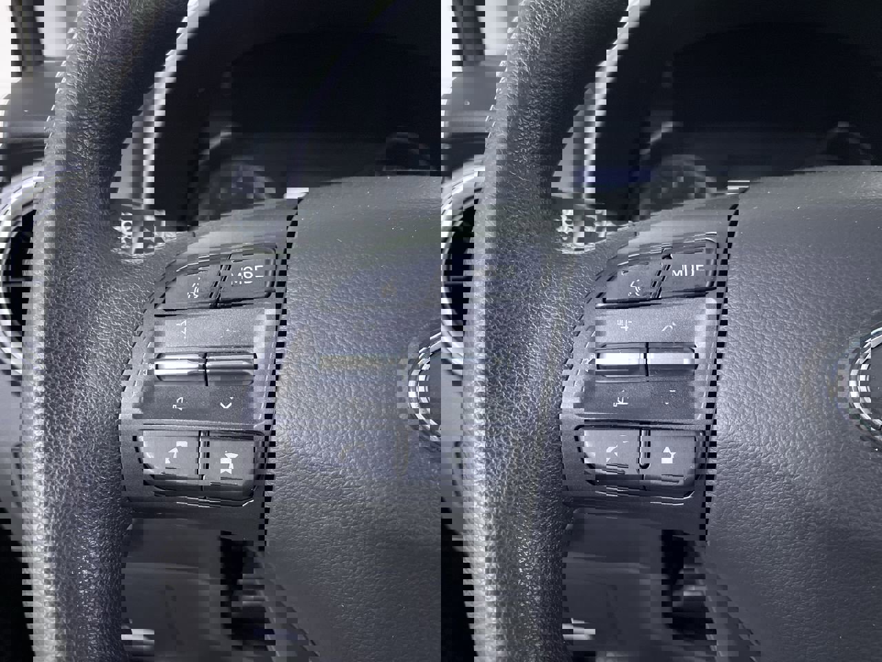 Used 2023 Hyundai Kona SEL AWD/4WD image 25