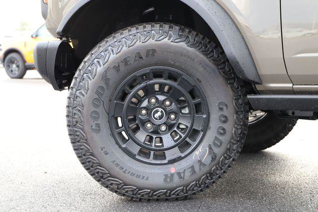 New 2026 Ford Bronco Big Bend image 2