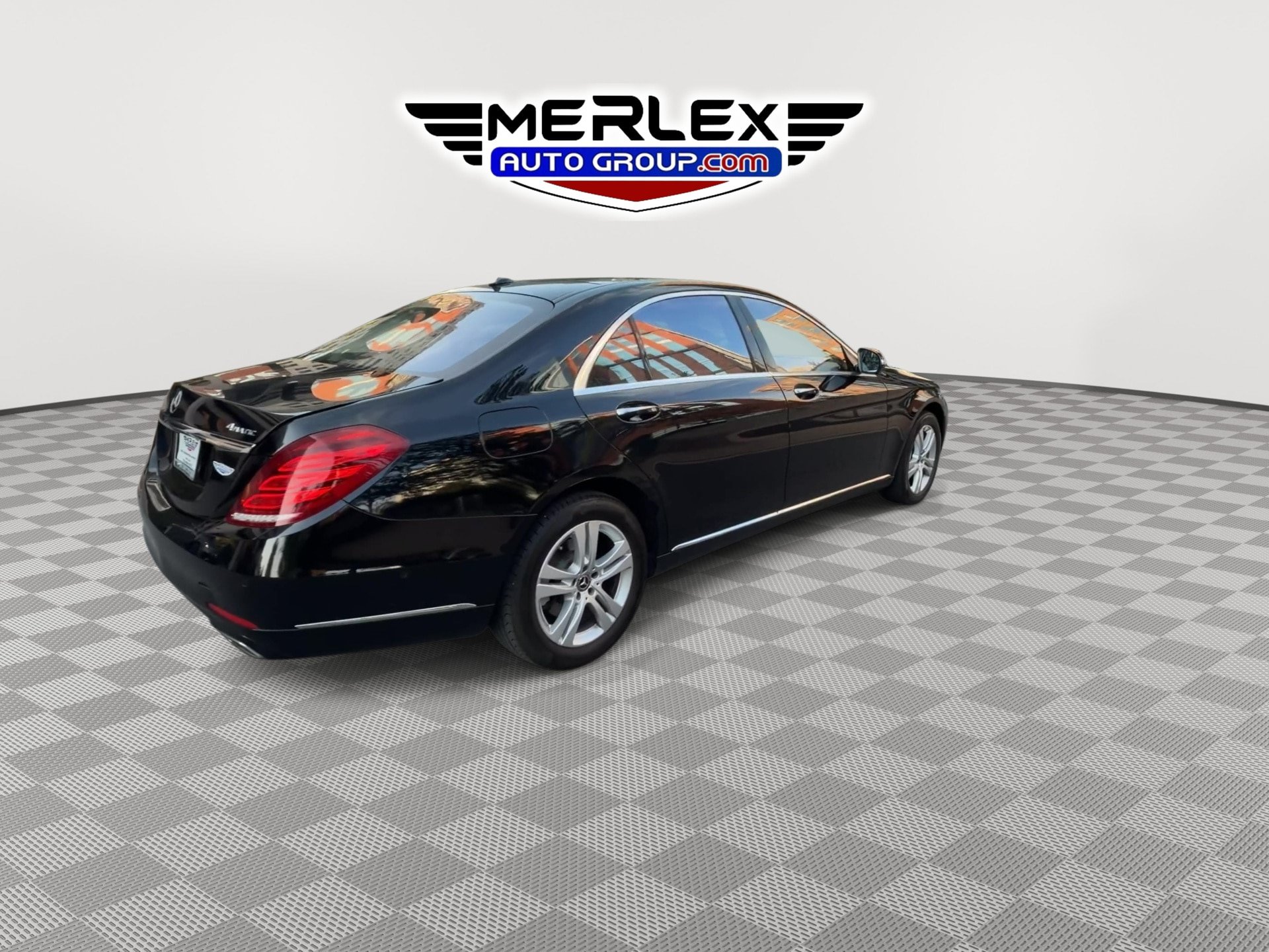 Used 2017 Mercedes-Benz S 550 4MATIC Sedan image 8