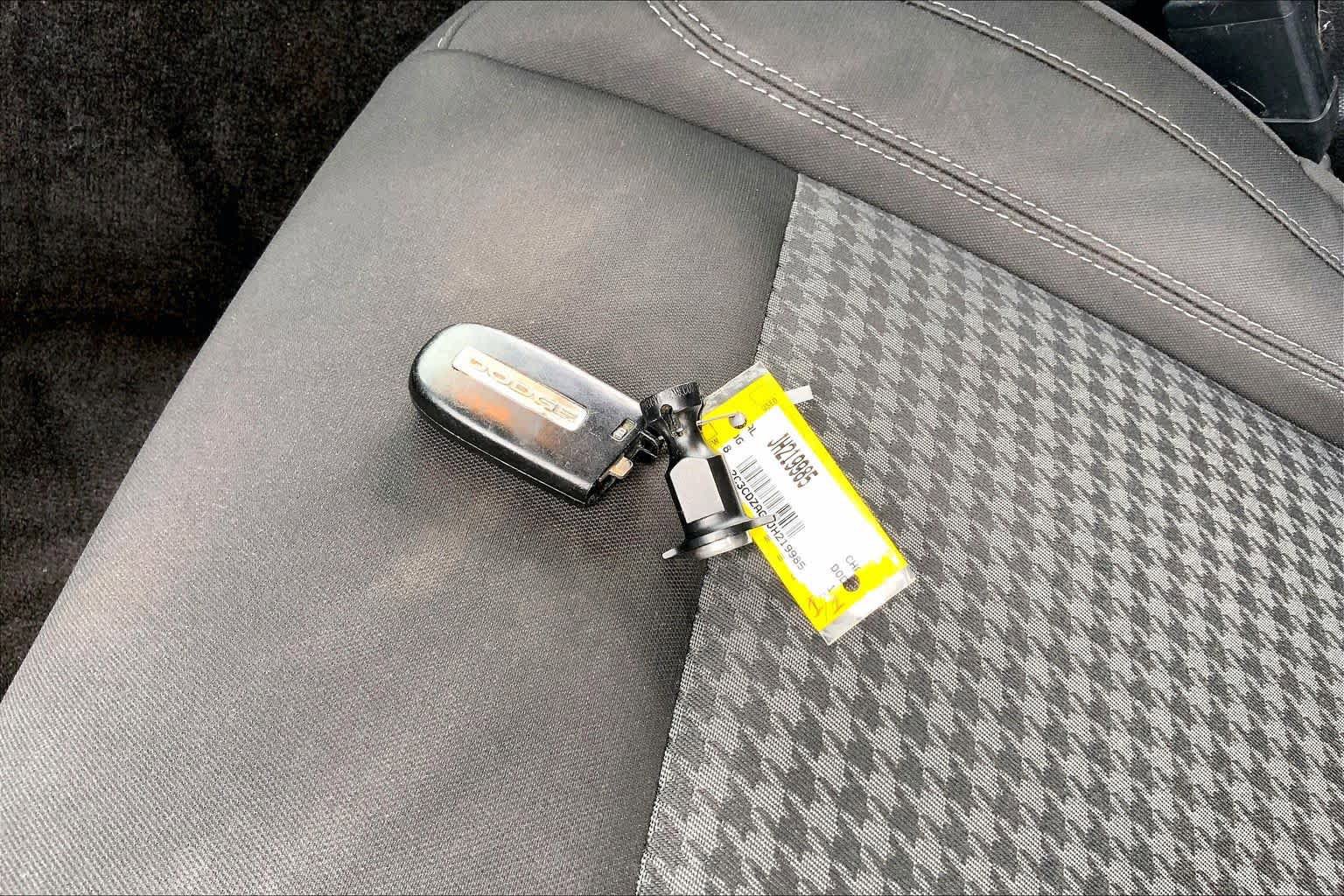 Used 2018 Dodge Challenger SXT RWD image 12