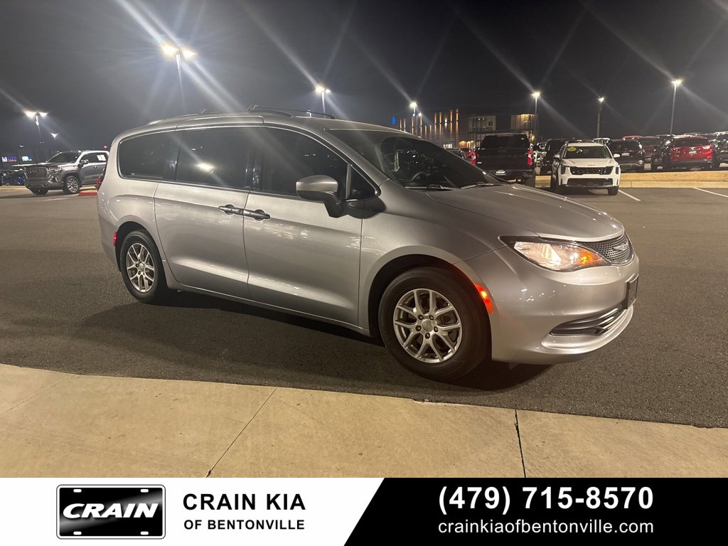 Used 2020 Chrysler Voyager Lxi image 5