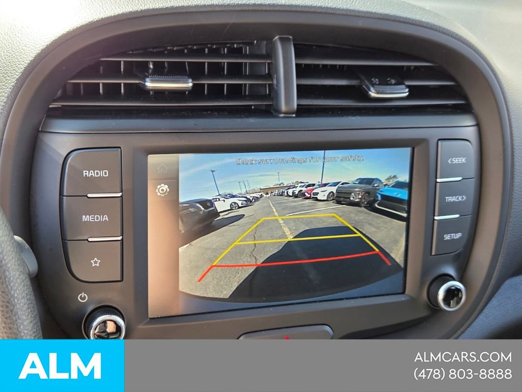 Used 2025 Kia Soul LX w/ LX Technology Package image 21
