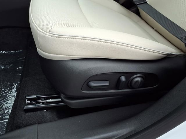 Used 2025 Buick Encore GX Sport Touring w/ Comfort Package image 16