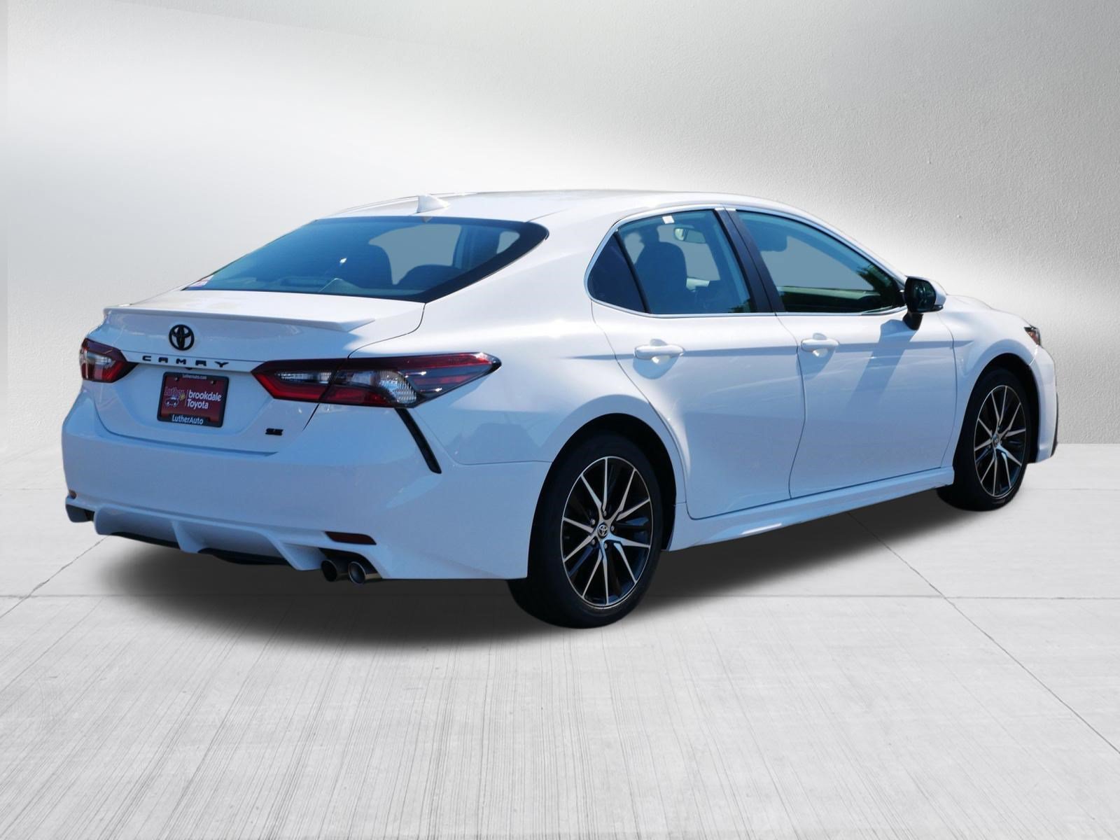 Certified 2024 Toyota Camry SE FWD image 7
