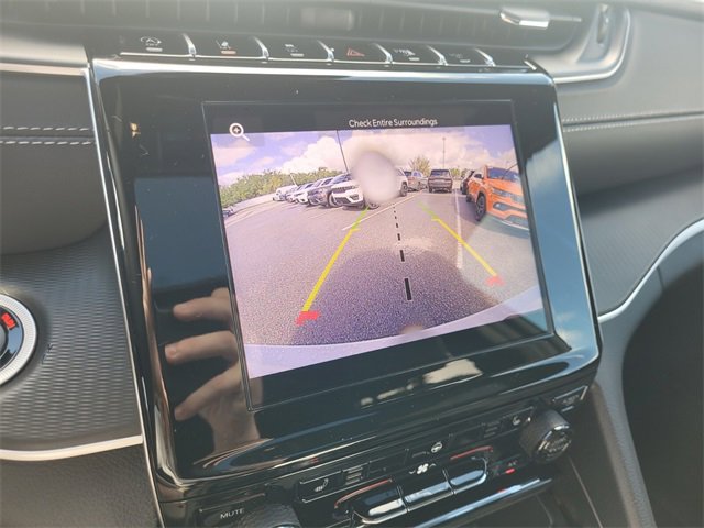 New 2025 Jeep Grand Cherokee Altitude image 33