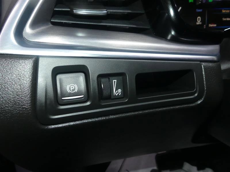 Used 2018 Cadillac XT5 Luxury w/ Driver Awareness Package image 30