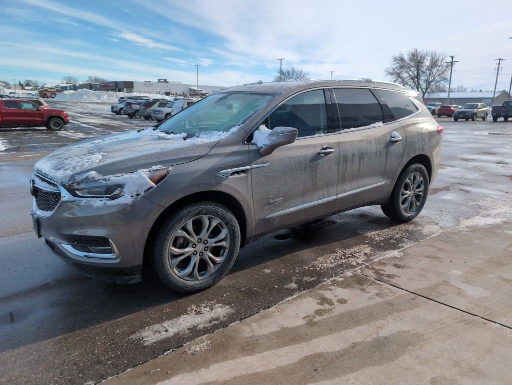 Used 2018 Buick Enclave Avenir w/ Avenir Technology Package image 4
