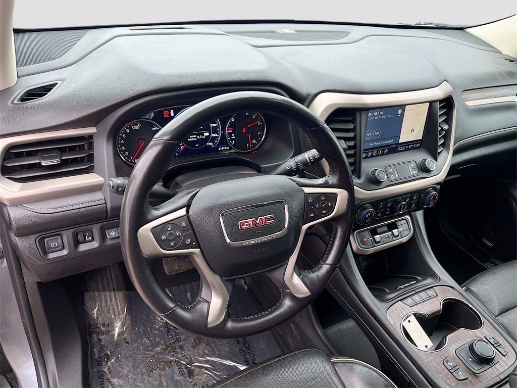 Used 2022 GMC Acadia Denali w/ Denali Ultimate Package image 9