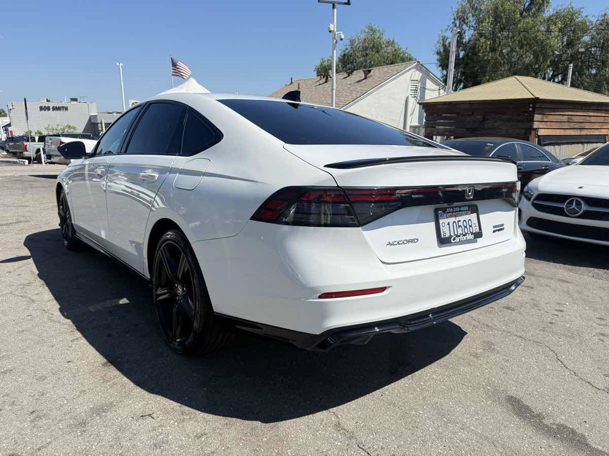 Used 2025 Honda Accord Sport image 4