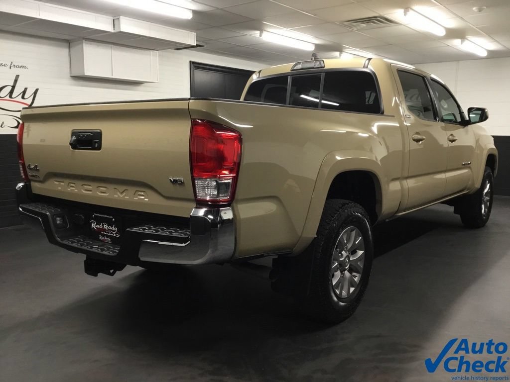 Used 2016 Toyota Tacoma SR5 w/ SR5 Appearance Package (SN) AWD/4WD image 10