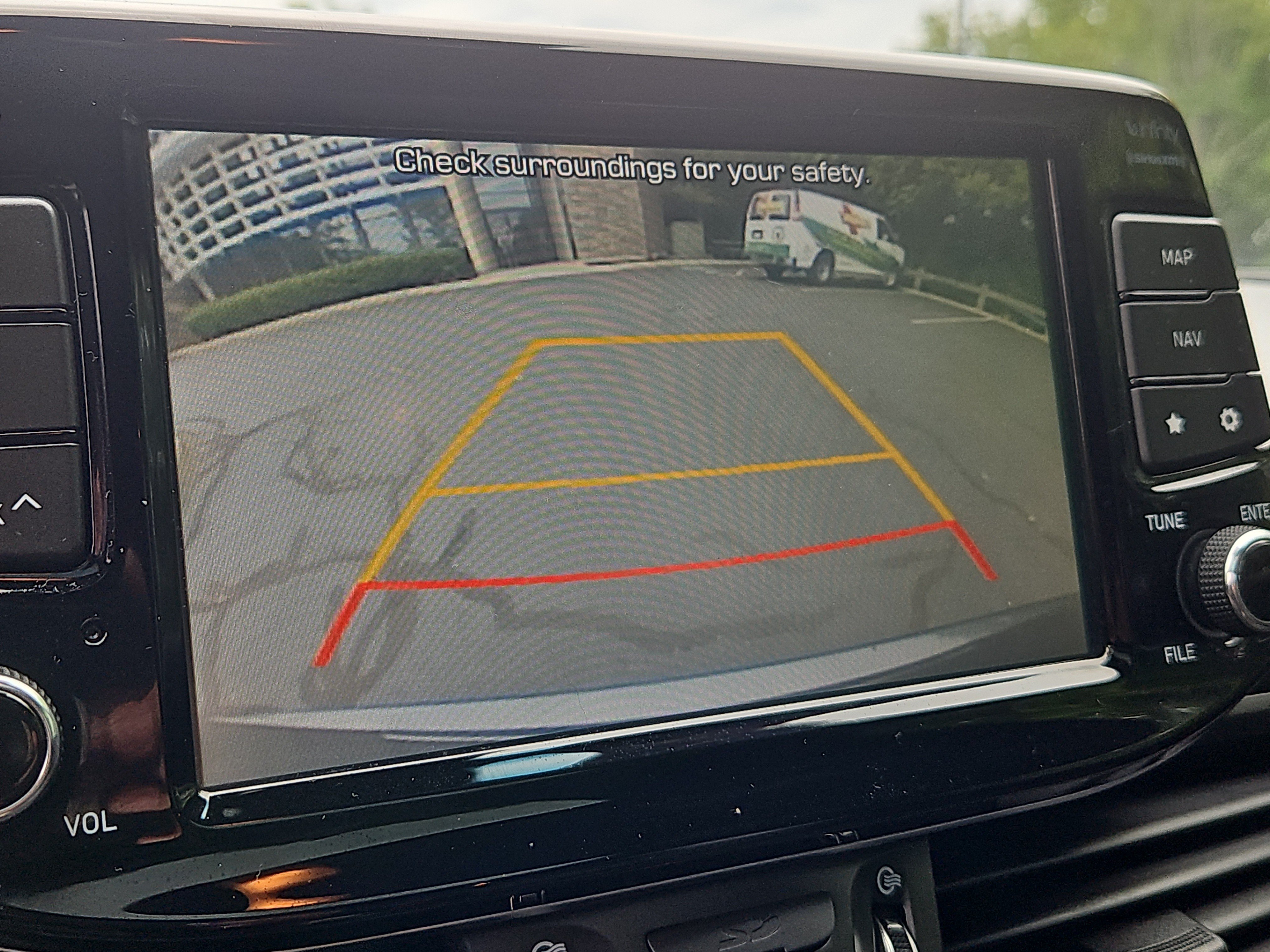 Used 2018 Hyundai Elantra GT Sport w/ Sport Tech Package 04 FWD image 9