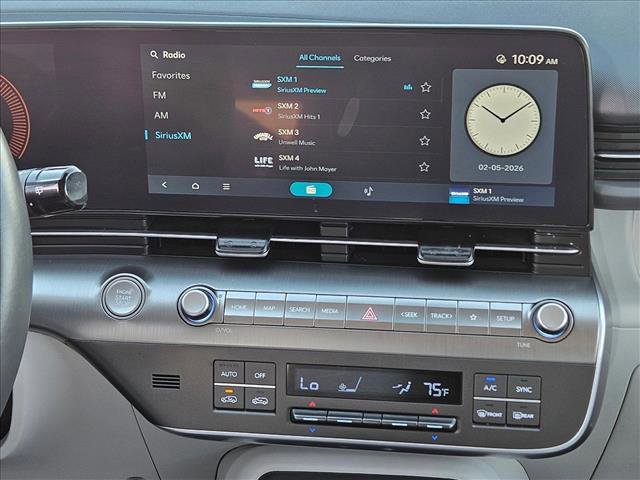 Used 2025 Hyundai Kona SEL image 13