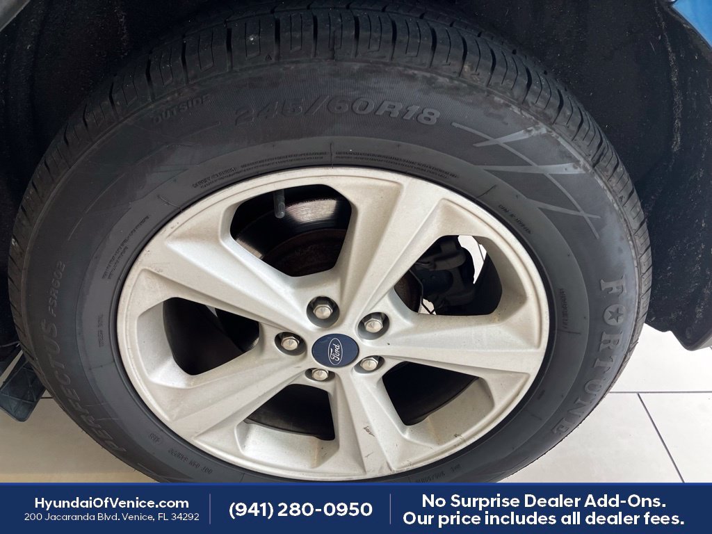 Used 2020 Ford Edge SE FWD image 13