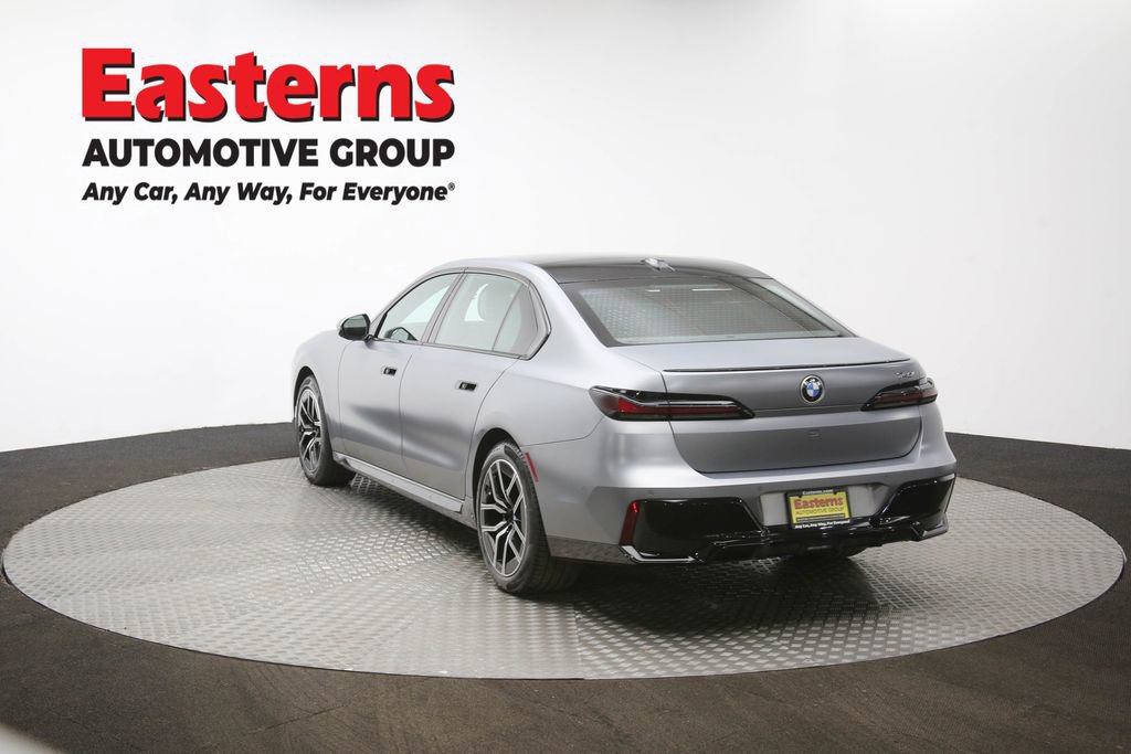 Used 2023 BMW 740i w/ Executive Package image 69