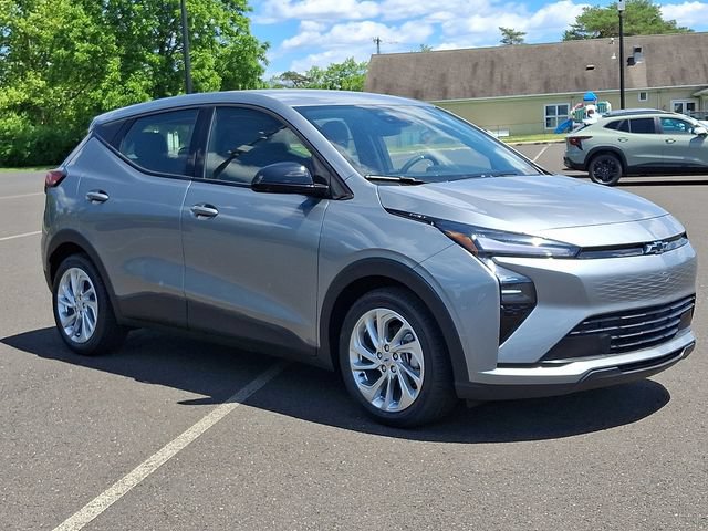 New 2027 Chevrolet Bolt LT FWD image 2