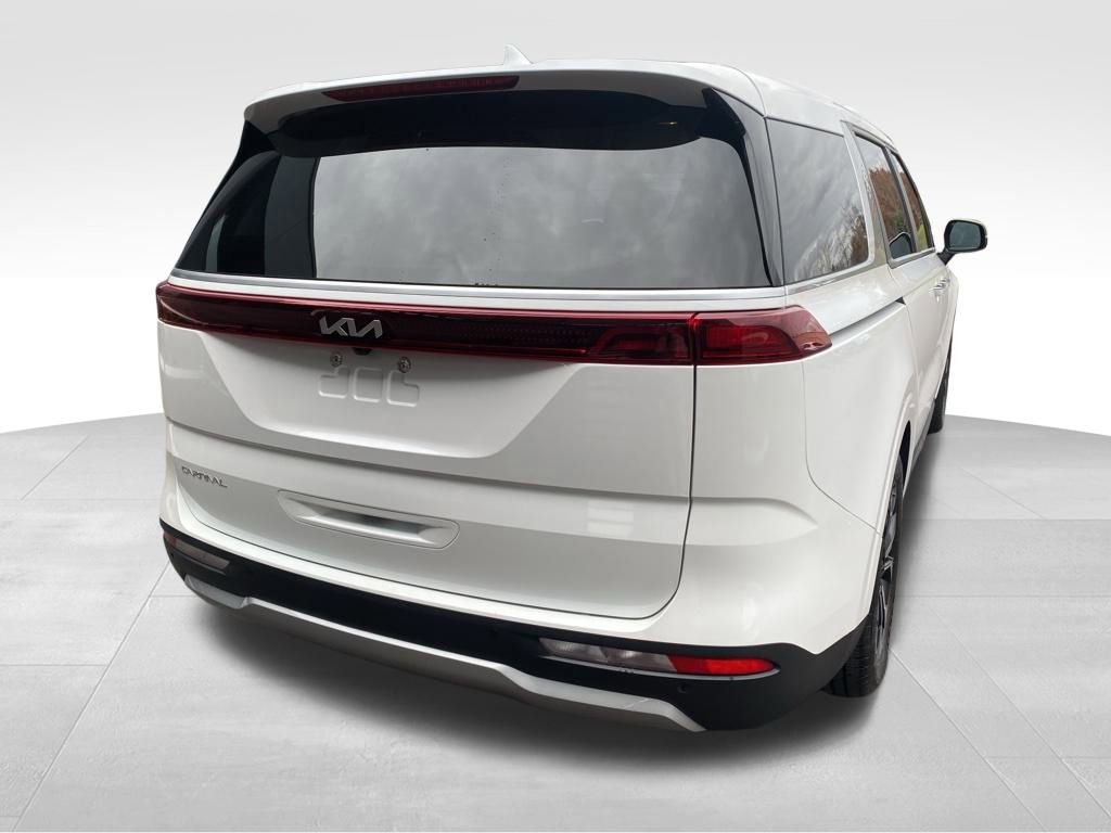 Certified 2023 Kia Carnival EX image 25