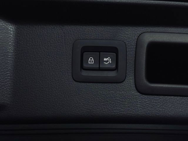 Used 2025 MAZDA CX-50 AWD 2.5 S w/ Premium Package image 13