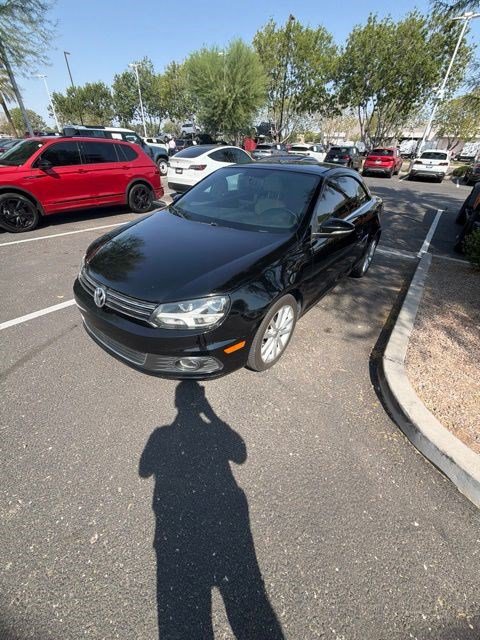 Used 2012 Volkswagen Eos Komfort FWD image 3
