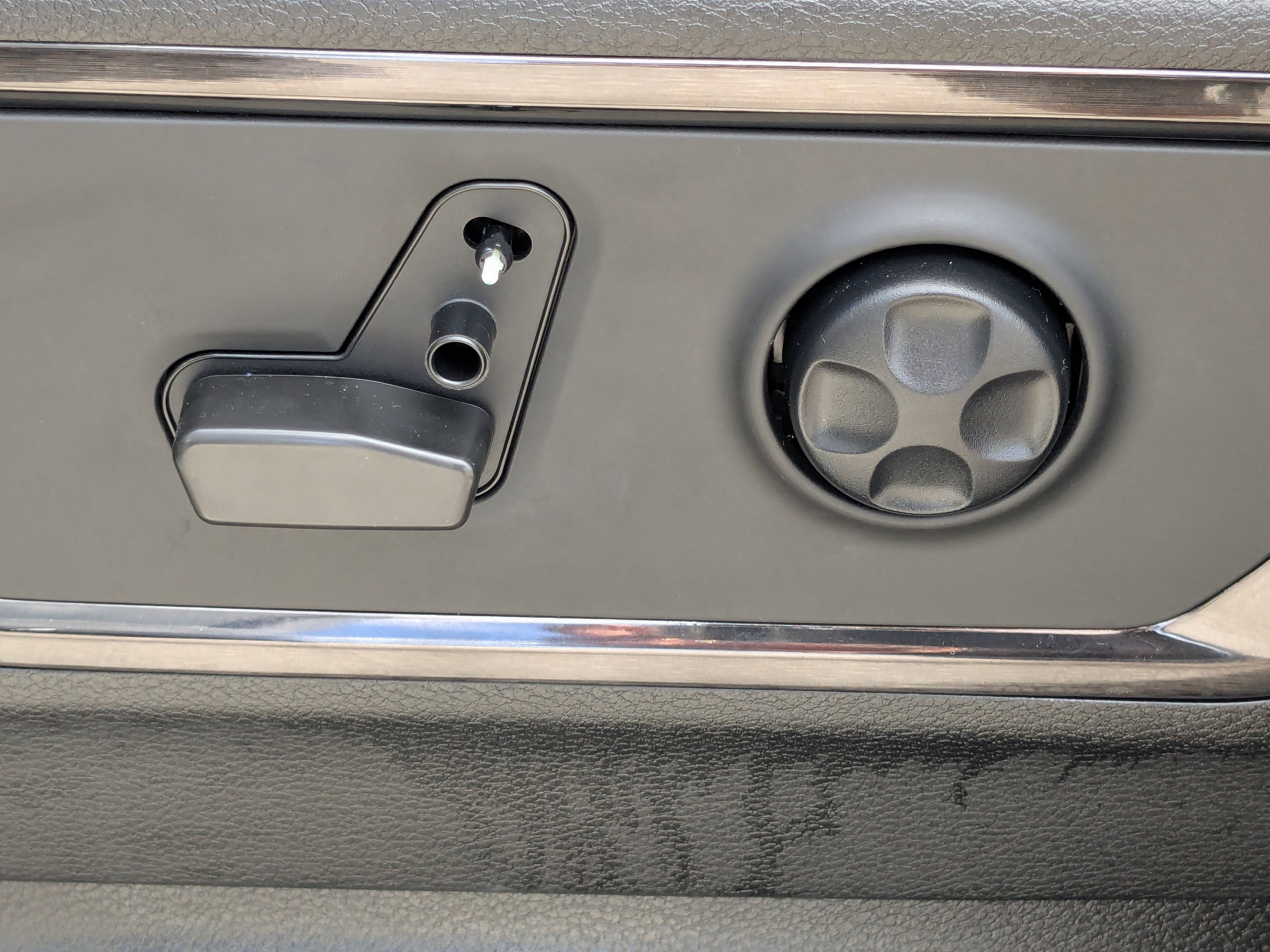 Used 2022 RAM 1500 Limited image 26