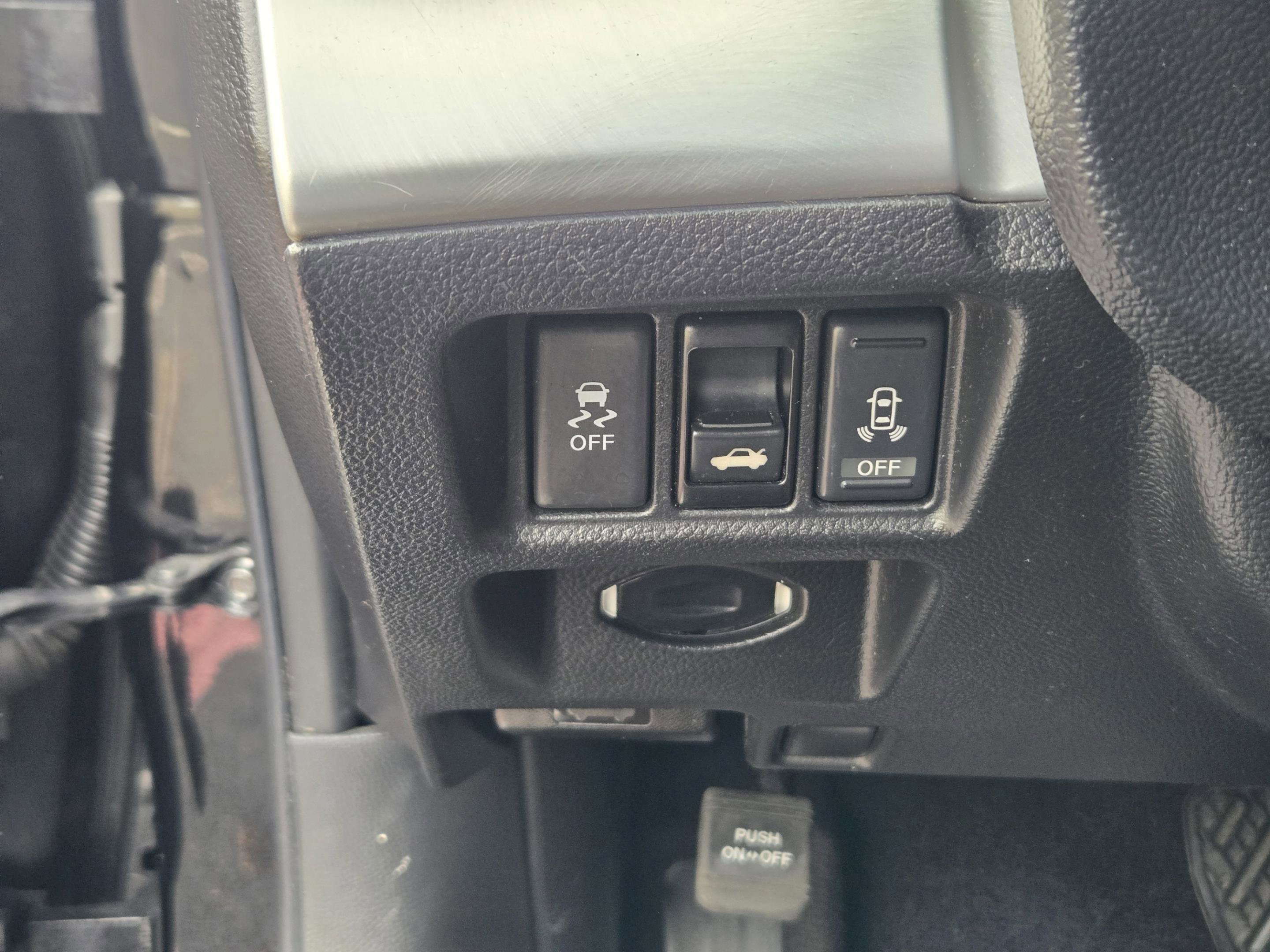 Used 2013 INFINITI G37 Sport w/ Premium Pkg image 31