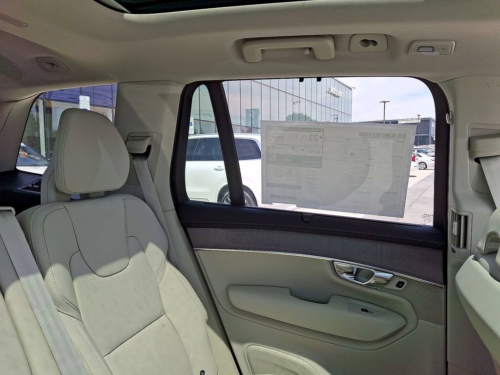 New 2026 Volvo XC90 B6 Ultra w/ Protection Package AWD/4WD image 14