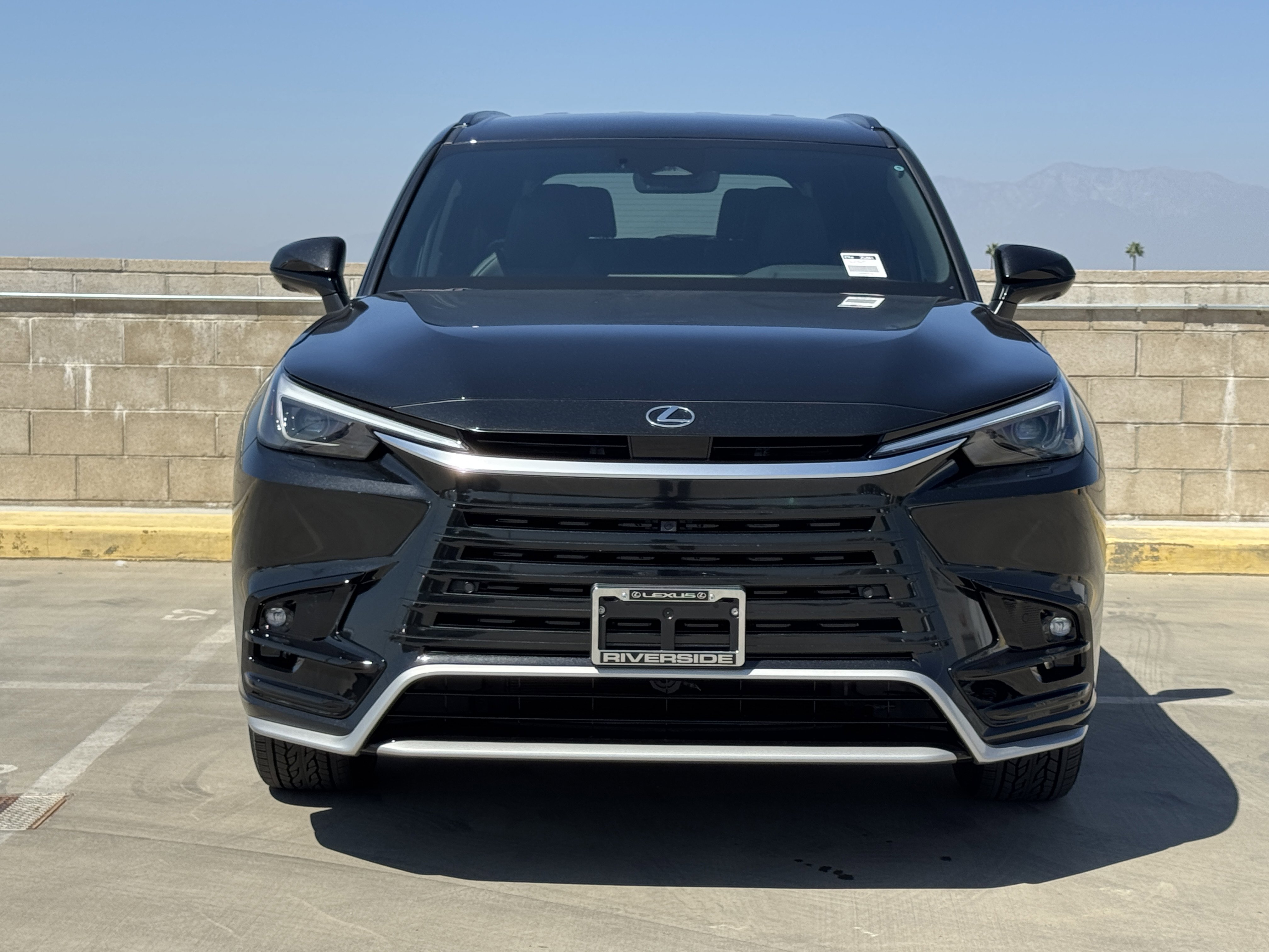 New 2025 Lexus TX 500h AWD image 6