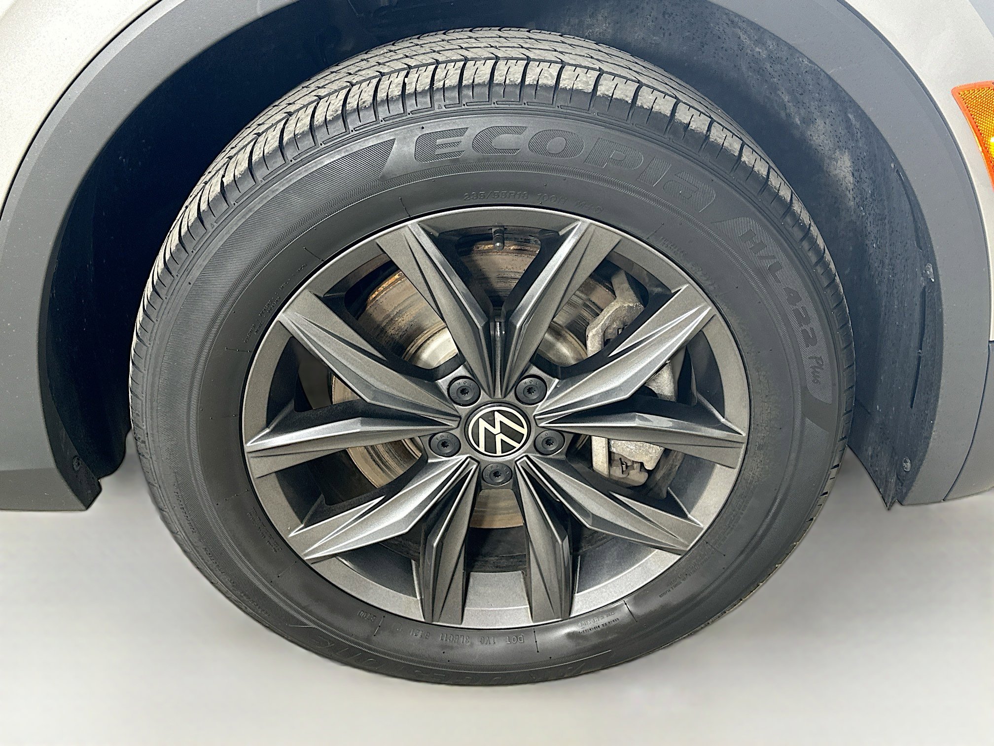 Used 2022 Volkswagen Tiguan SE AWD/4WD image 10