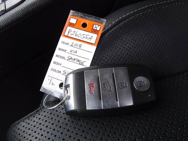 Used 2018 Kia Sportage SX image 45
