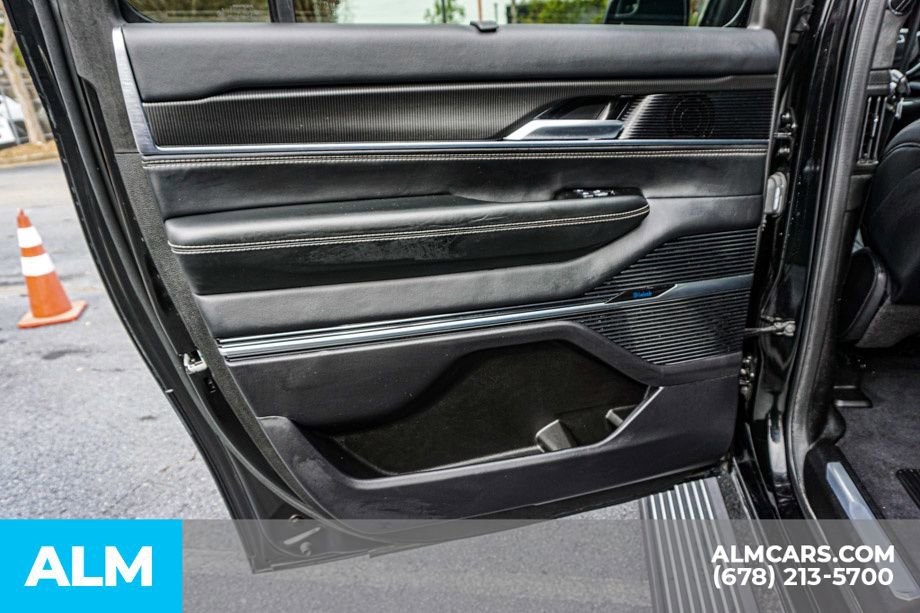 Used 2024 Jeep Grand Wagoneer L Series II w/ Quick Order Packagew 28T image 60