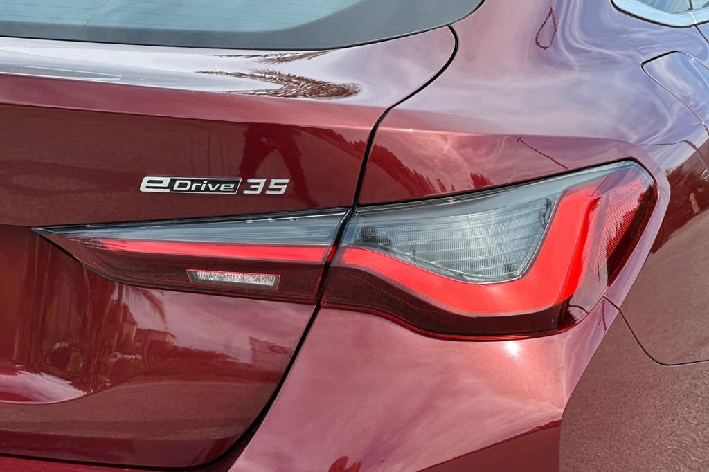 Used 2023 BMW i4 eDrive35 image 32