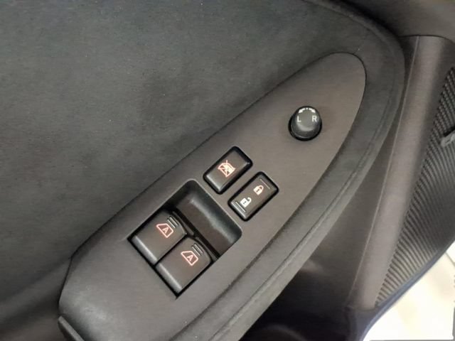 Used 2020 Nissan 370Z Coupe RWD image 19