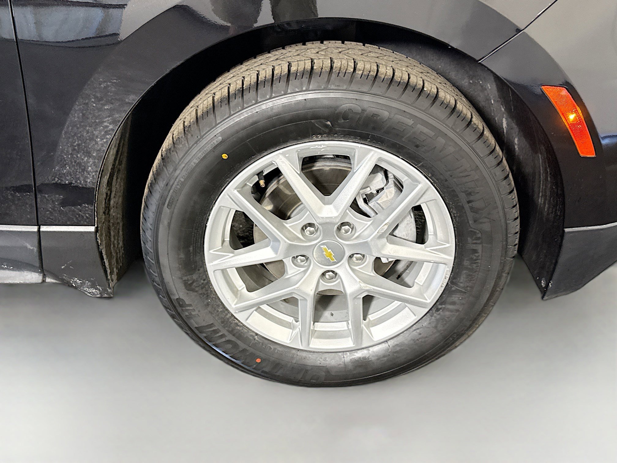 Used 2022 Chevrolet Equinox LS w/ LS Convenience Package image 32