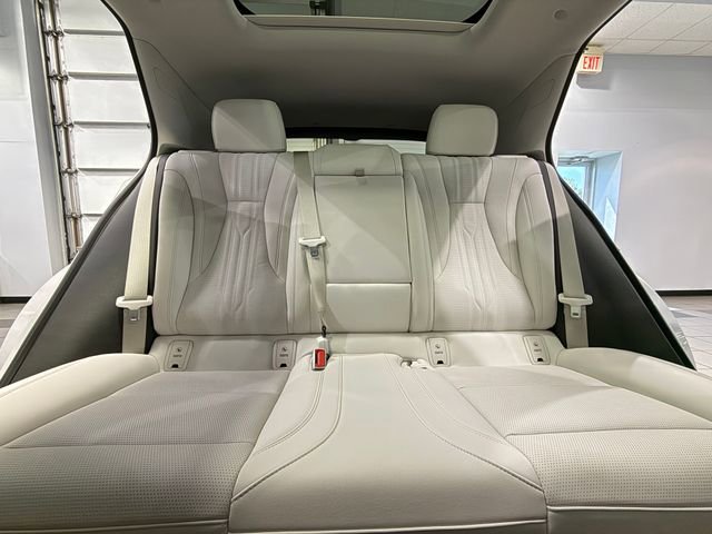 Certified 2025 Buick Envision Avenir image 29