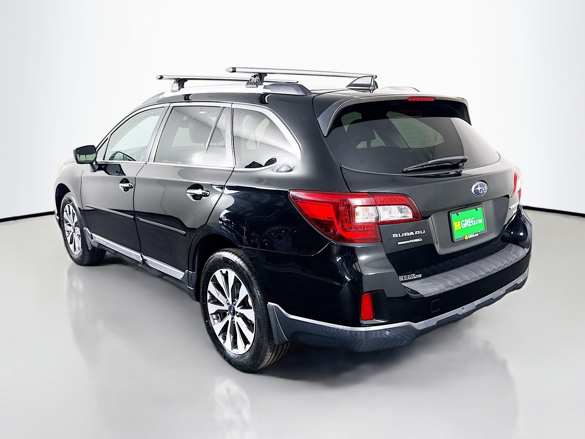 Used 2017 Subaru Outback 3.6R Touring w/ Popular Package #5A AWD/4WD image 7