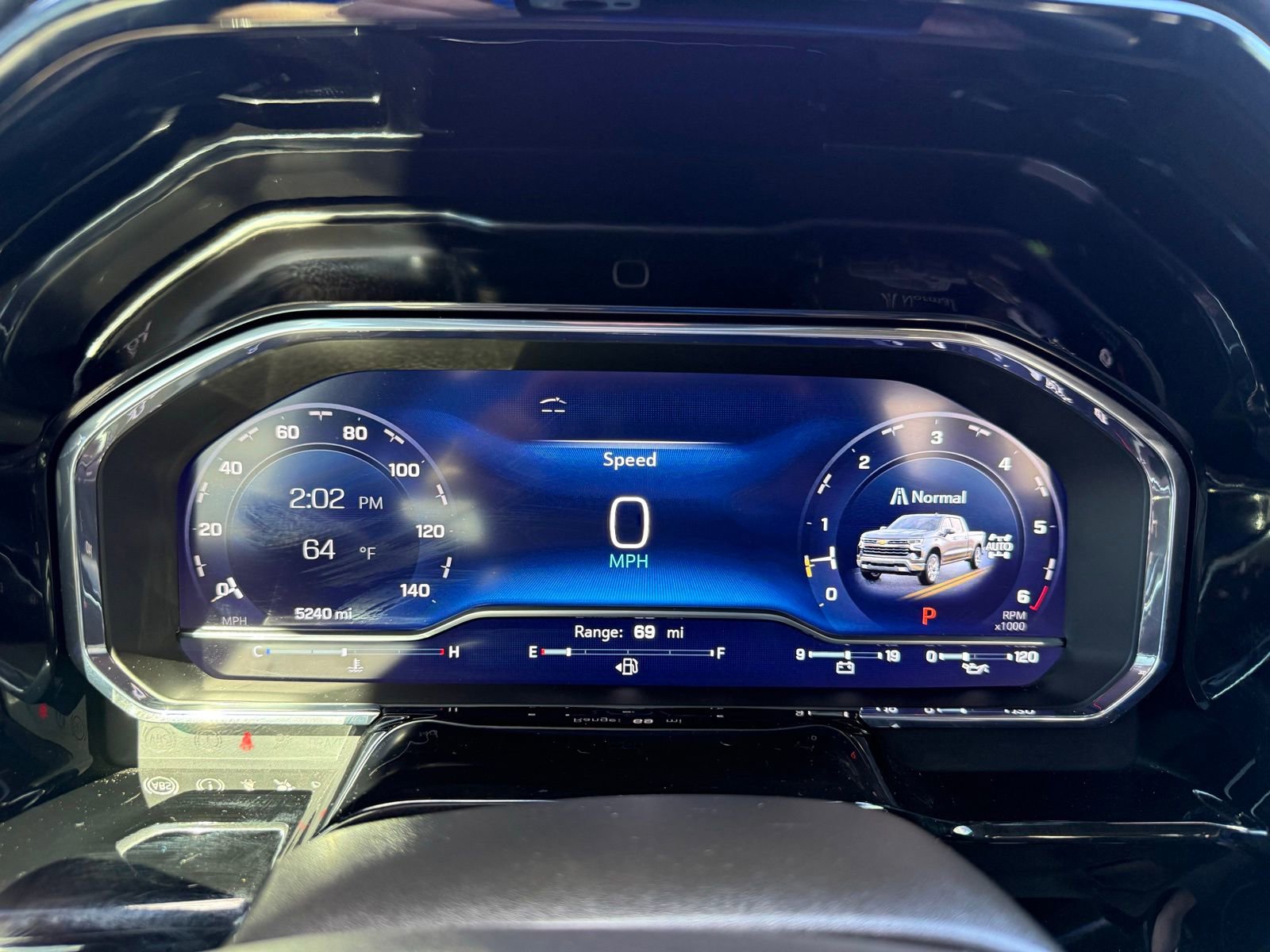 Certified 2025 Chevrolet Silverado 1500 RST w/ Convenience Package II image 17