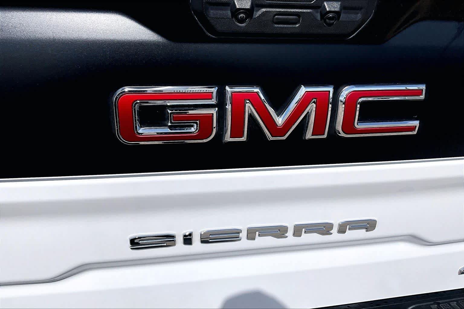 Used 2024 GMC Sierra 1500 AT4X w/ AT4X AEV Edition AWD/4WD image 61