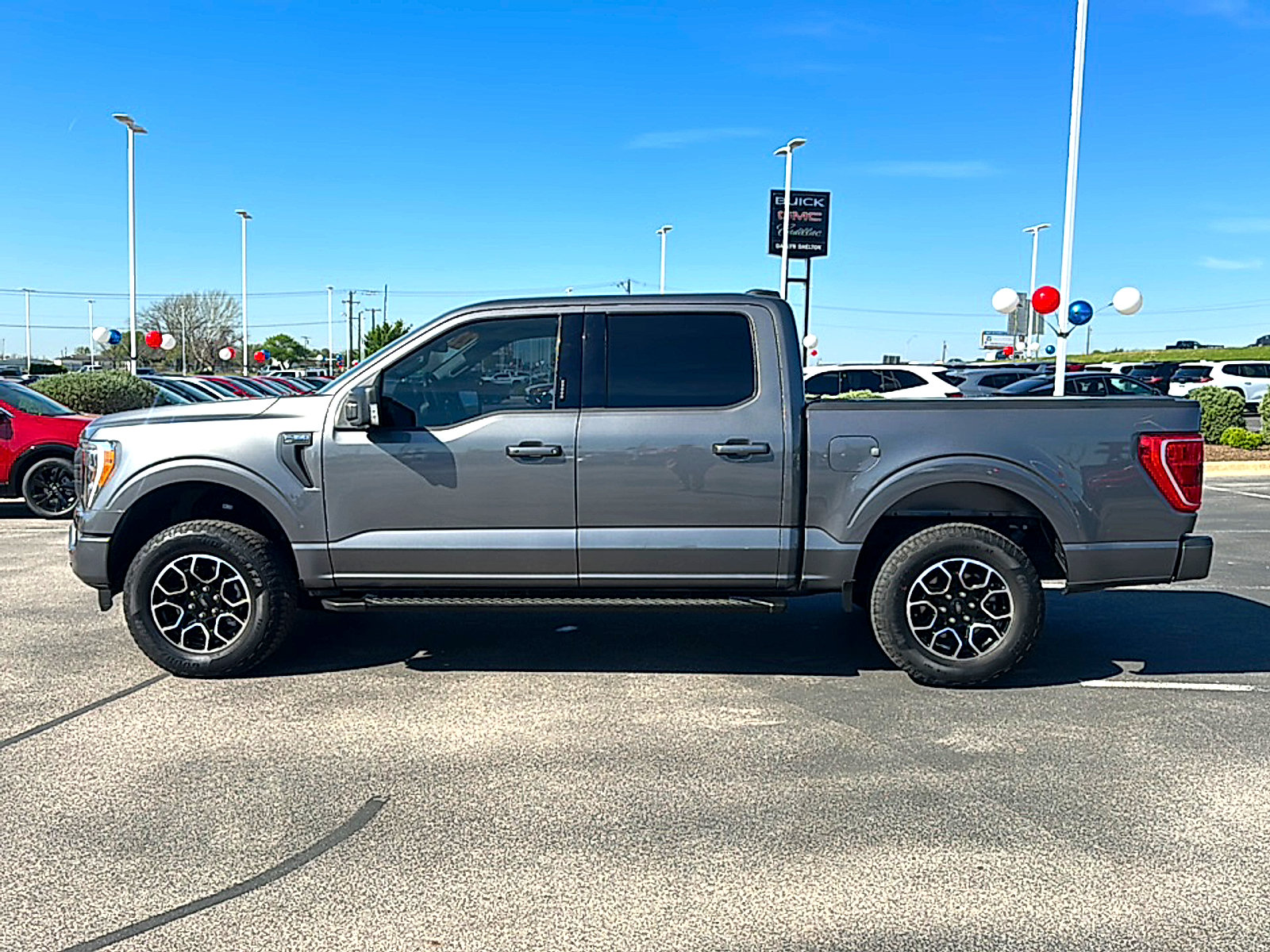 Used 2022 Ford F150 XLT w/ Equipment Group 302A High AWD/4WD image 5