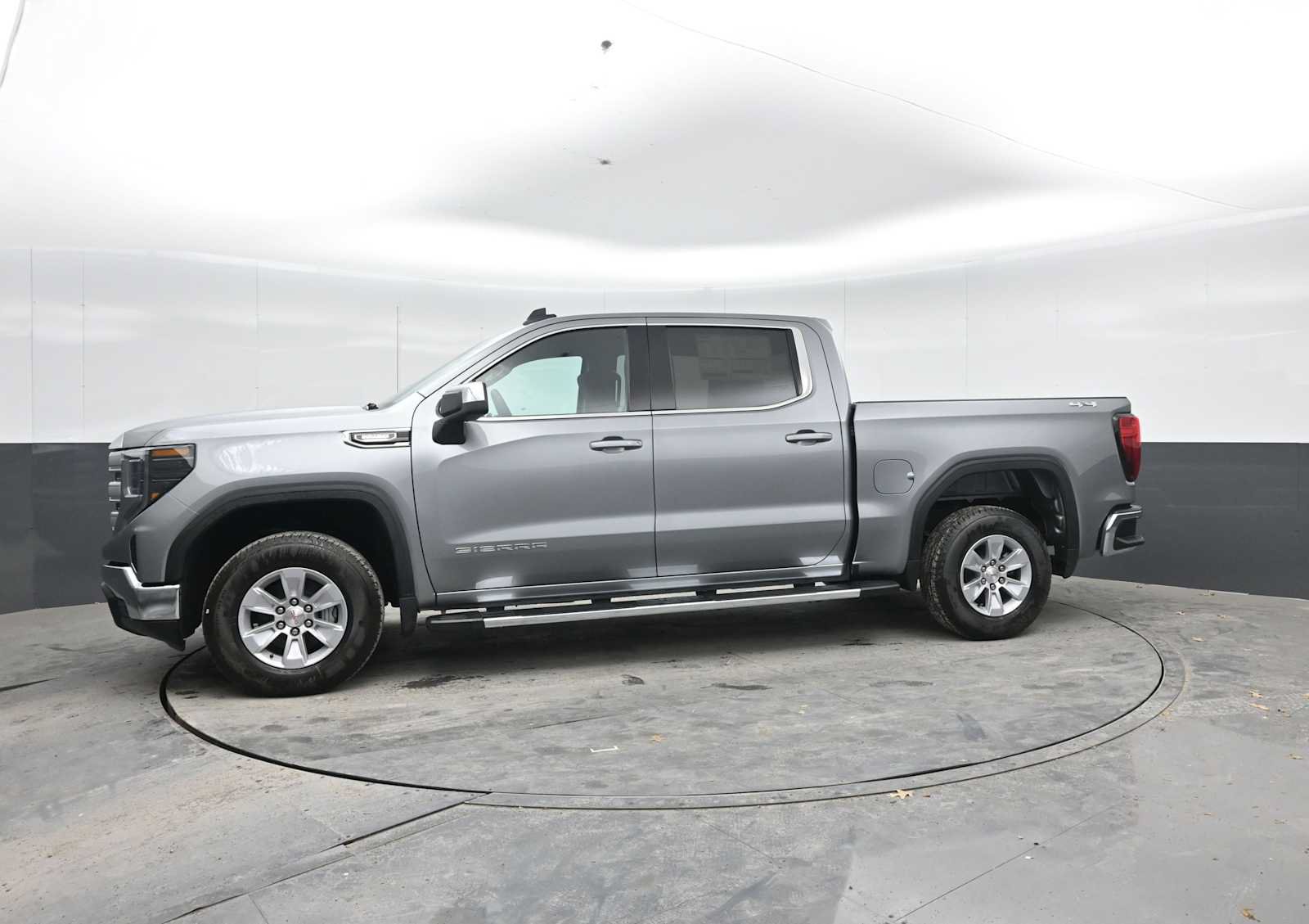 New 2026 GMC Sierra 1500 SLE AWD/4WD image 3