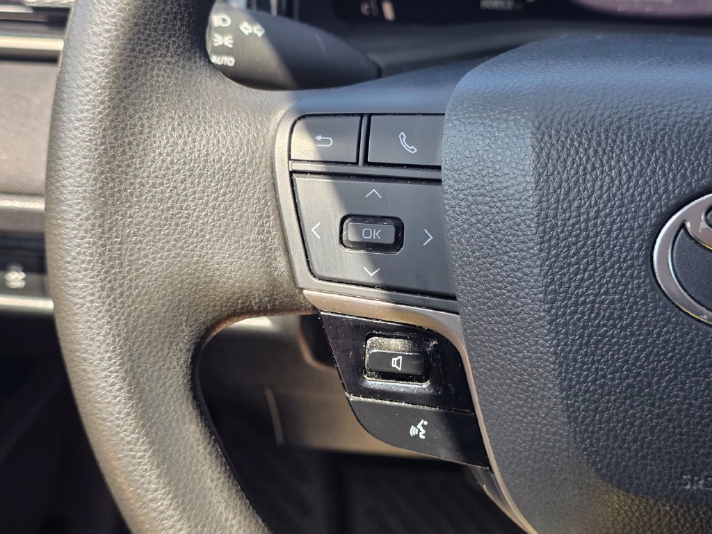 Used 2025 Toyota Camry LE FWD image 35