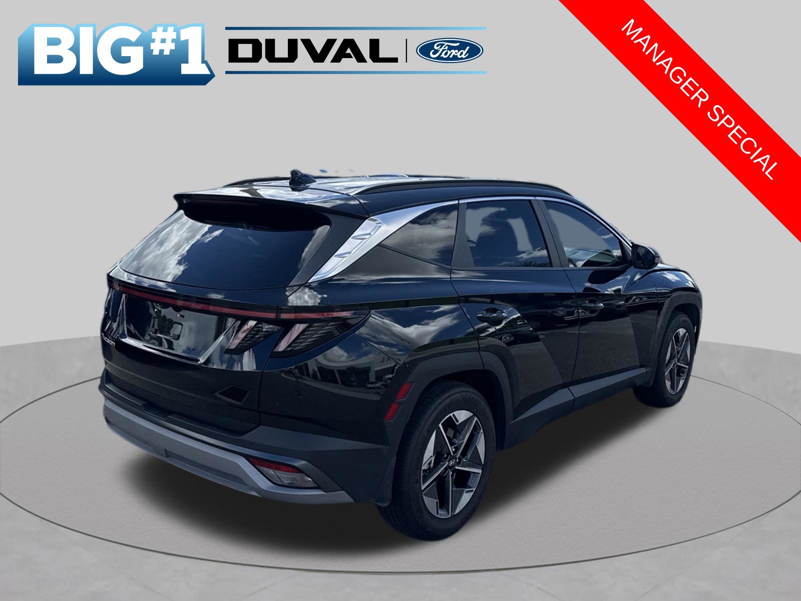 Used 2026 Hyundai Tucson SEL FWD image 2