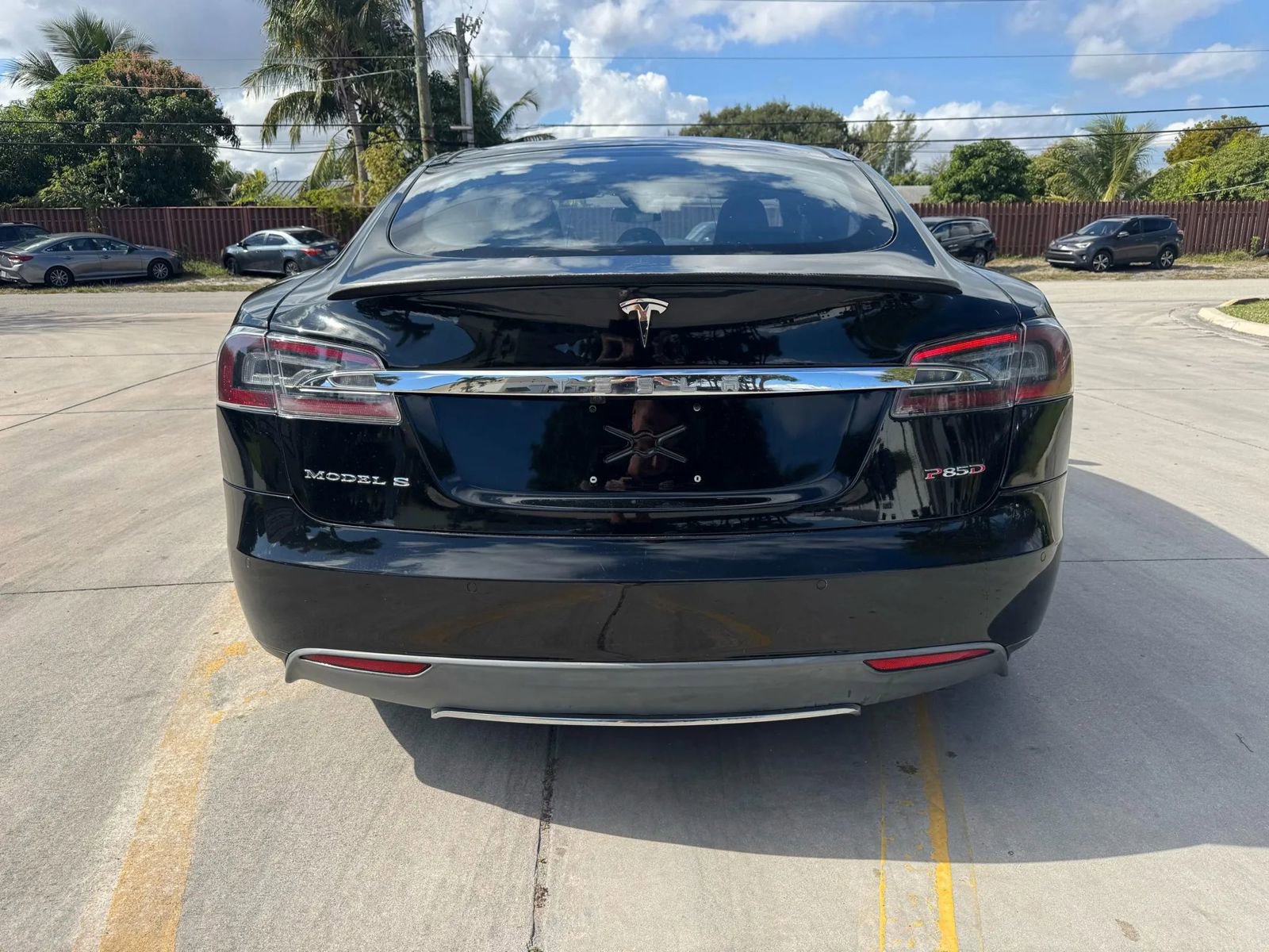 Used 2015 Tesla Model S 70D image 5