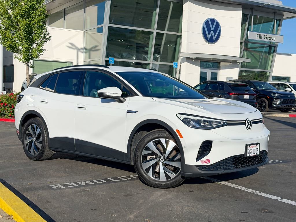 Used 2023 Volkswagen ID.4 Pro image 2