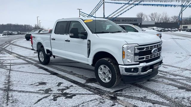 Used 2025 Ford F250 XLT w/ FX4 Off-Road Package image 8