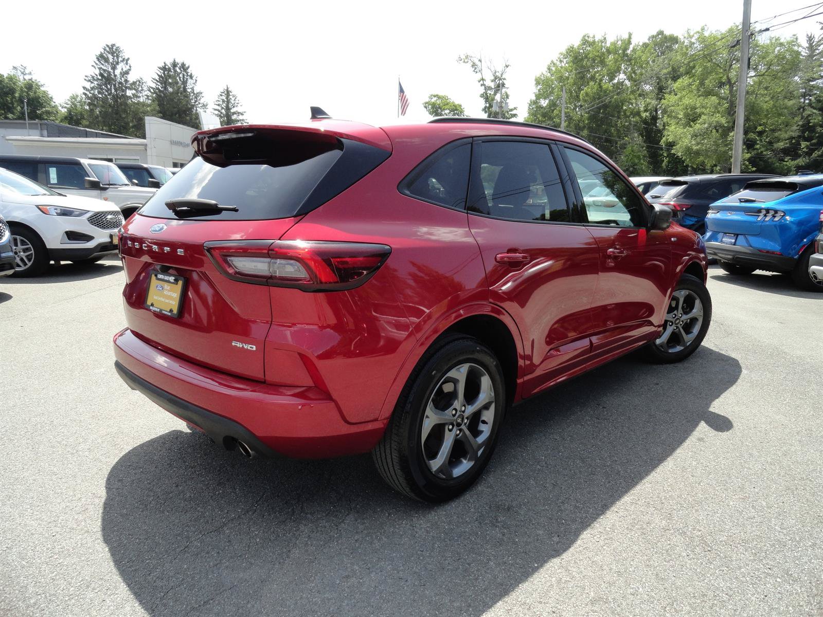 Used 2024 Ford Escape ST-Line AWD/4WD image 5