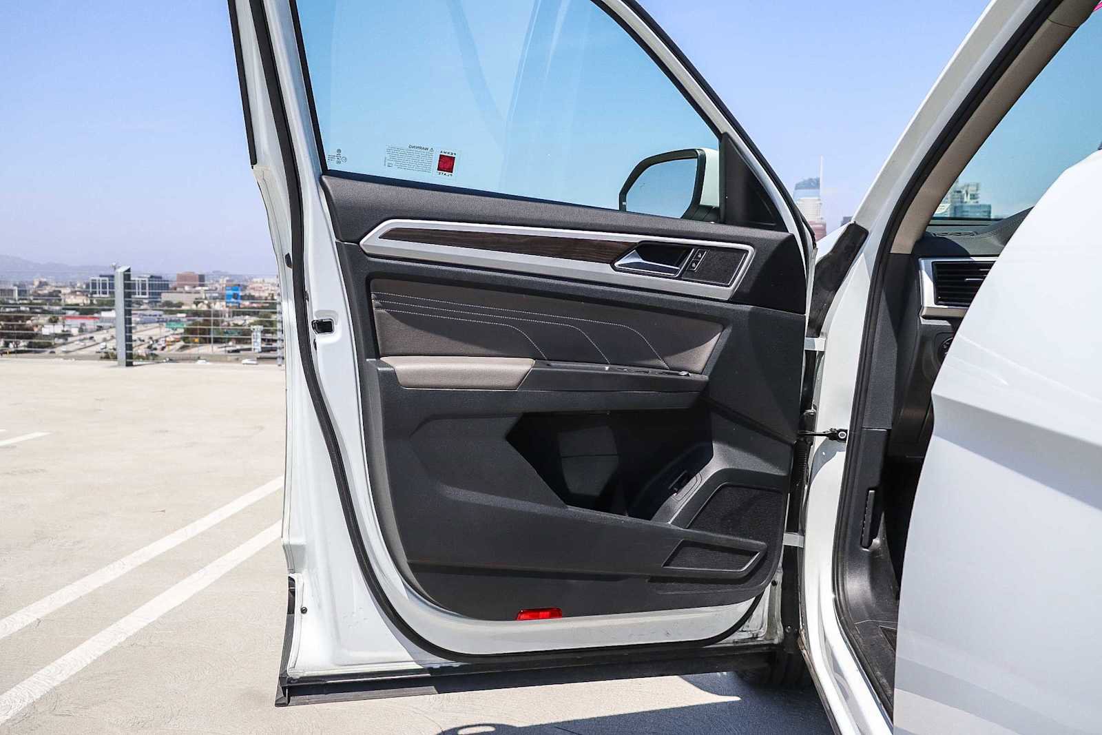 Used 2022 Volkswagen Atlas SE FWD image 19