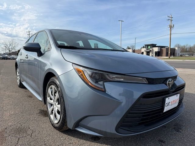 Used 2023 Toyota Corolla LE image 3