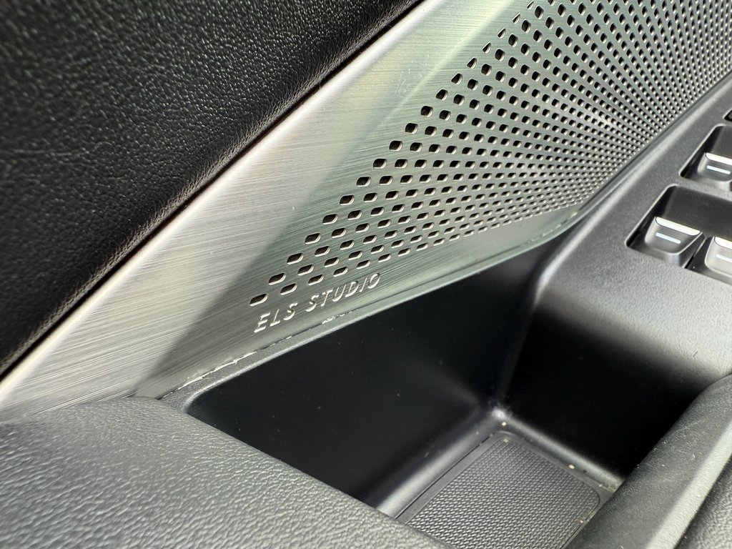 Certified 2024 Acura MDX SH-AWD w/ Technology Package image 18