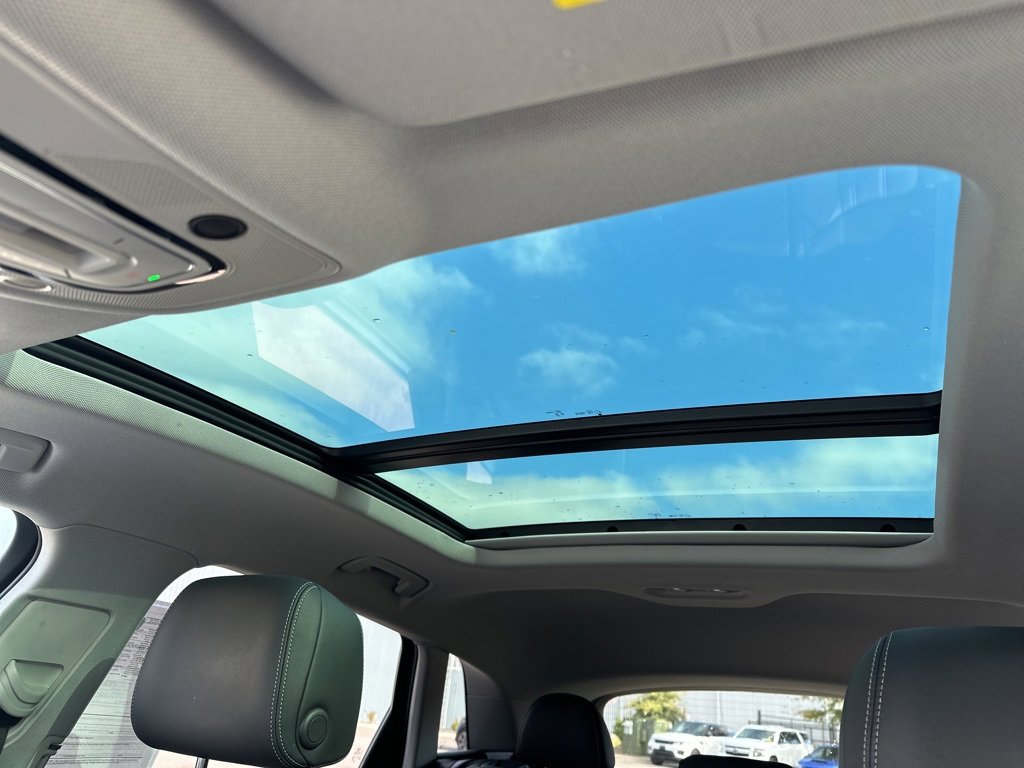 Used 2024 Audi Q8 e-tron Prestige image 55