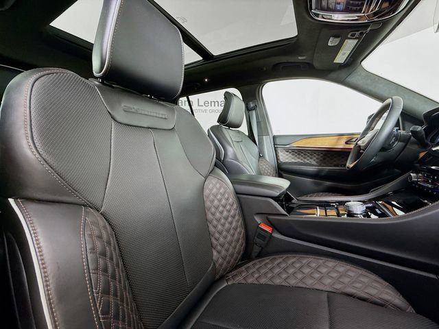 Used 2023 Jeep Grand Cherokee Summit image 30