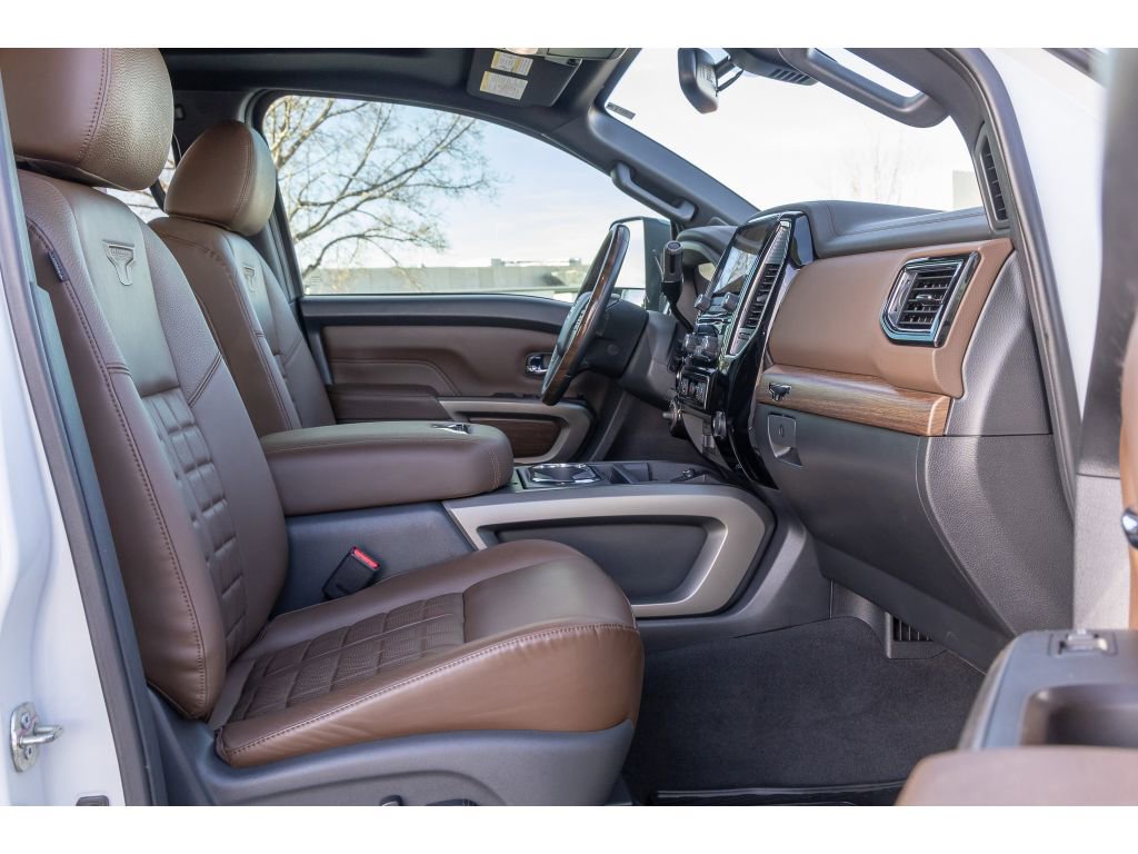 Used 2021 Nissan Titan Platinum Reserve w/ Moonroof Package image 11